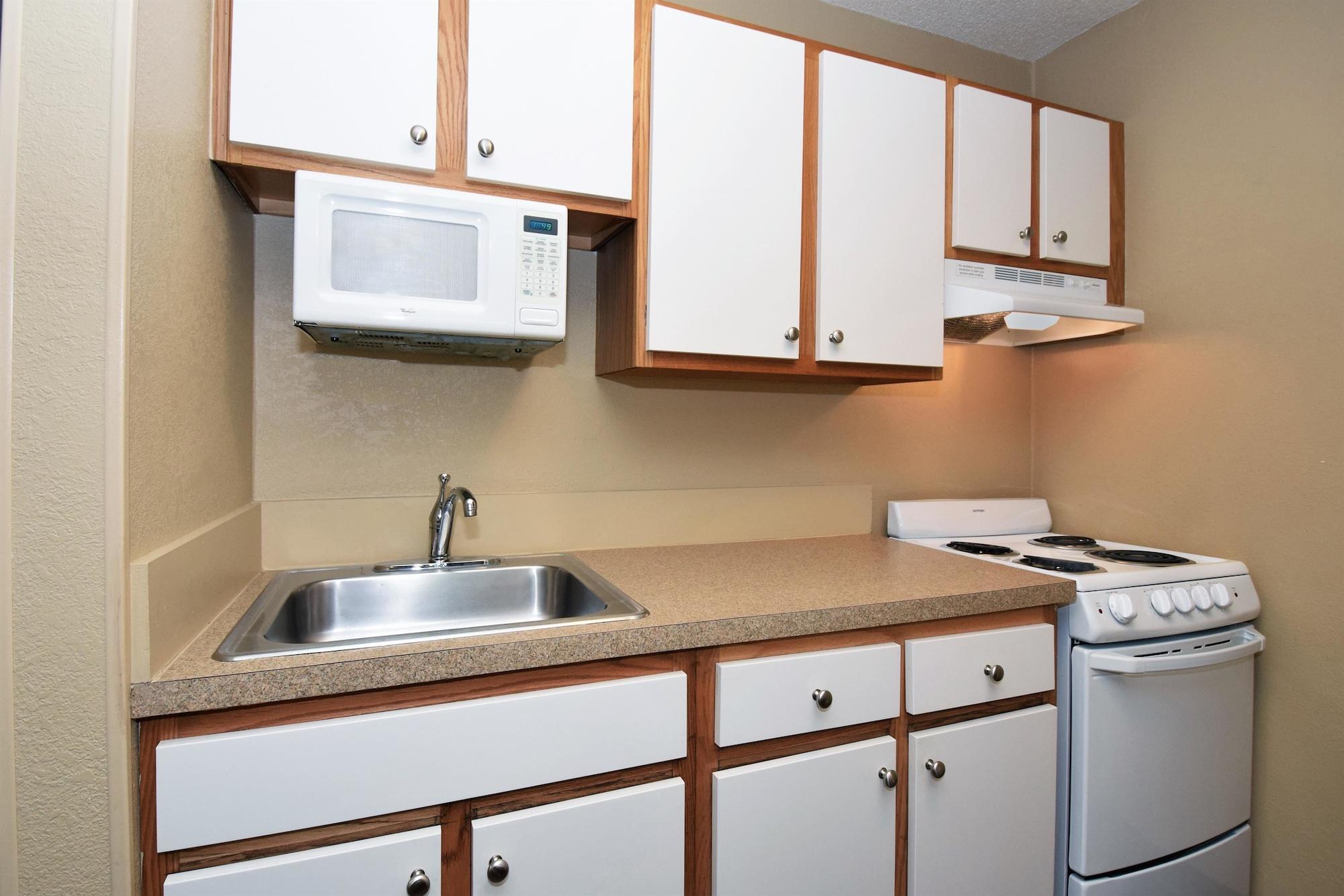 Suburban Studios Copley Akron West Eksteriør bilde