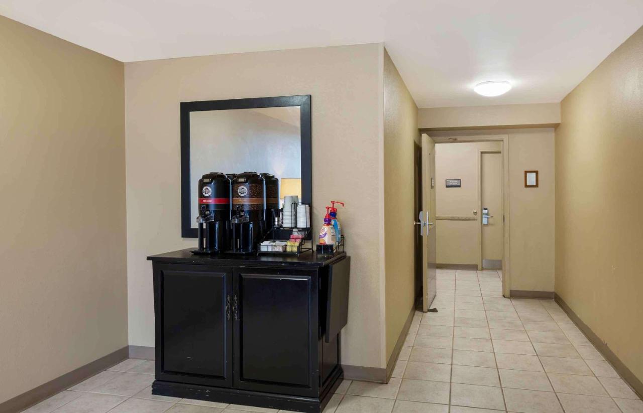 Suburban Studios Copley Akron West Eksteriør bilde