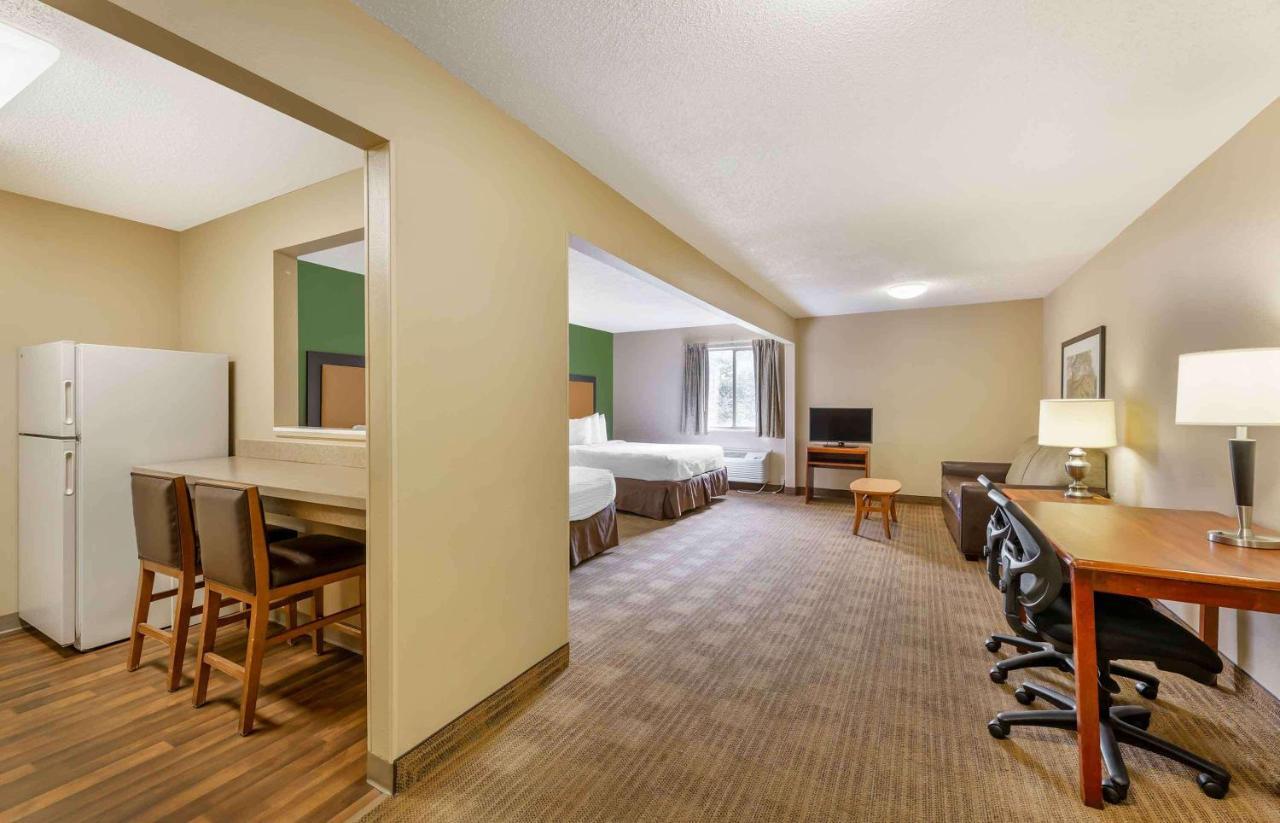 Suburban Studios Copley Akron West Eksteriør bilde